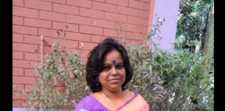 লাকী ফ্লোরেন্স কোড়াইয়া লিখেছেন কবিতা "মধ্যরাতের ঘন্টাধ্বনি "