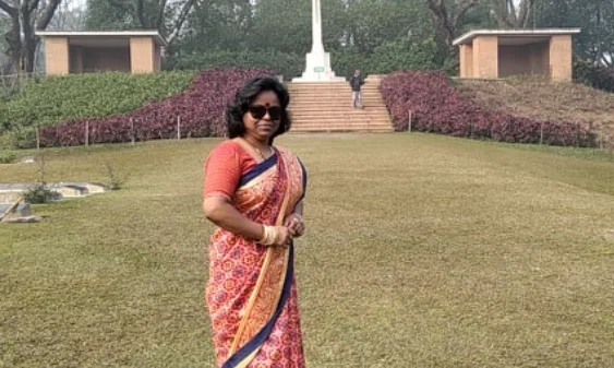 কবি লাকী ফ্লোরেন্স কোড়াইয়া এর লিখা কবিতা “আমি নির্বাক কবি এক ”