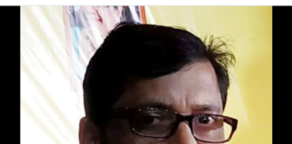 সৃষ্টিশীল লেখনির আলোয় আলোকিত করেছেন ওপার বাংলার প্রতিভাধর কবি__আশিস মিশ্র  এর কবিতা “ফুল ” আশিস মিশ্র এর কবিতা “ফুল ”