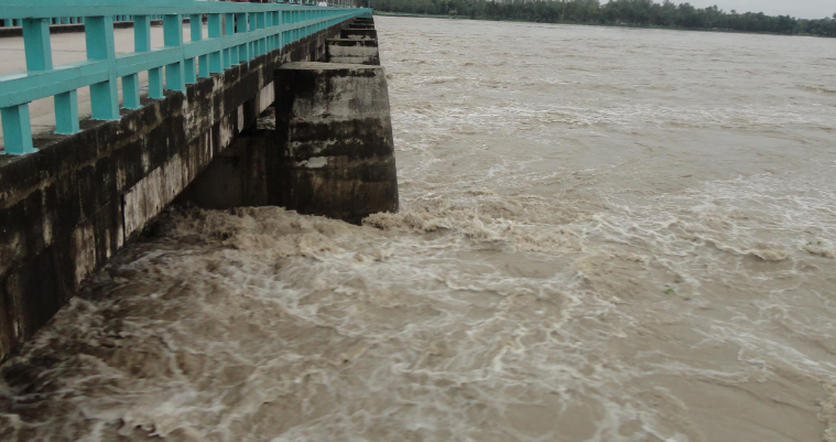 তিস্তার পানি বিপদসীমার উপর দিয়ে প্রবাহিত নিম্নাঞ্চল প্লাবিত | Doinik Alap